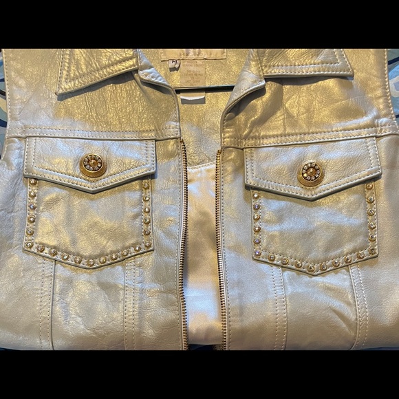 ST MAAETEN VINTAGE GENUINE LEATHER STUDDED VEST - Picture 3 of 6